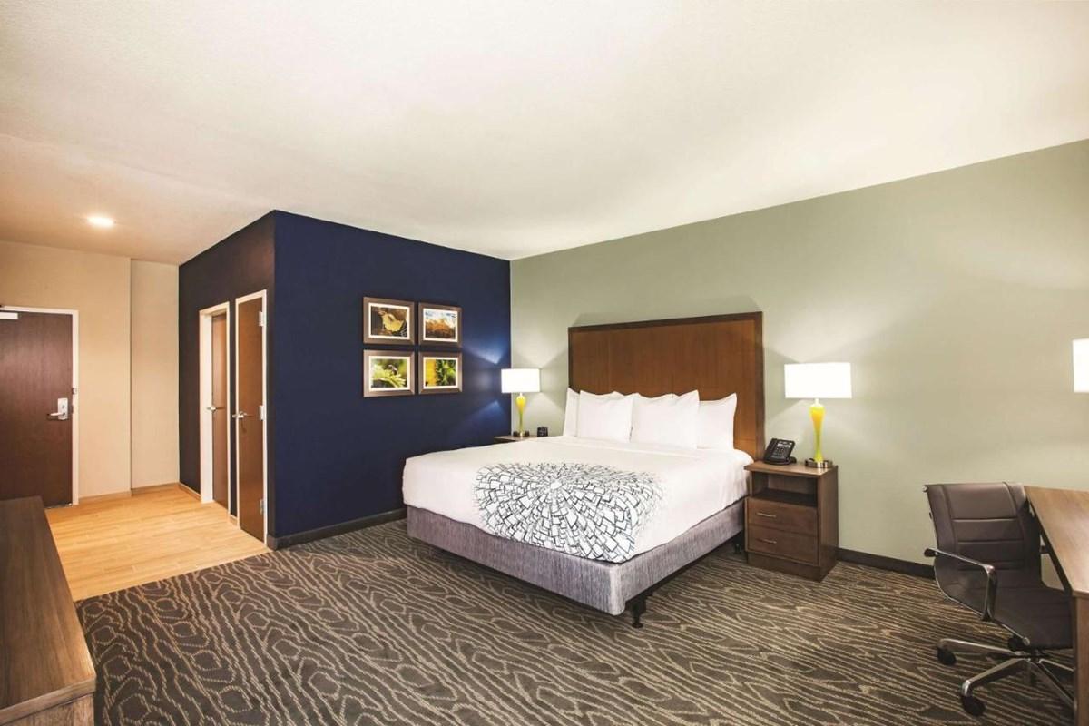 Hotel La Quinta By Wyndham Omaha Airport Downtown Carter Lake Exterior foto