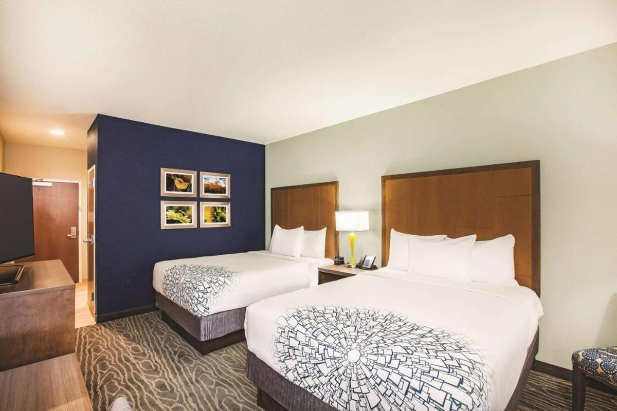 Hotel La Quinta By Wyndham Omaha Airport Downtown Carter Lake Exterior foto
