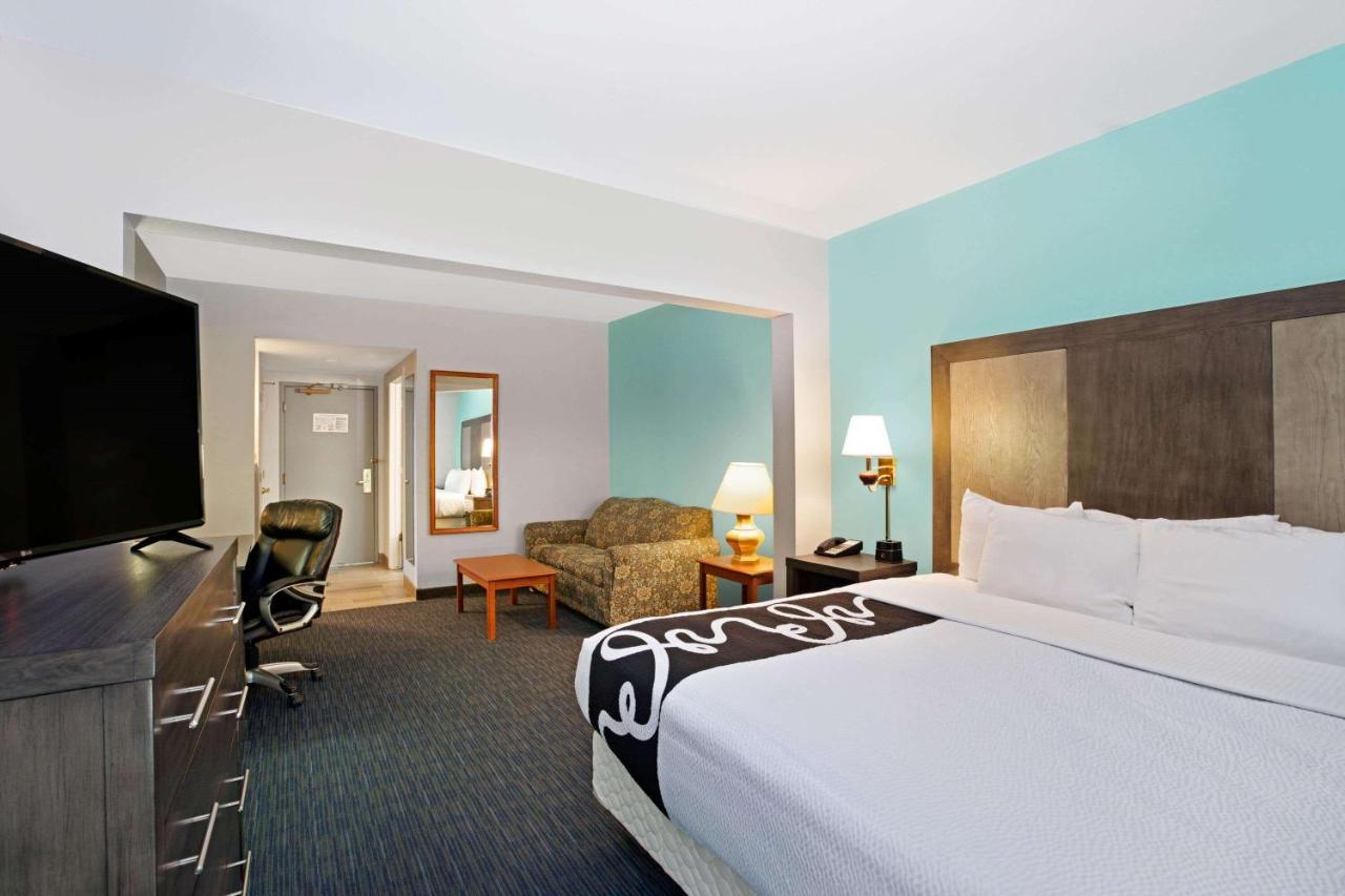 Hotel La Quinta By Wyndham Omaha Airport Downtown Carter Lake Exterior foto